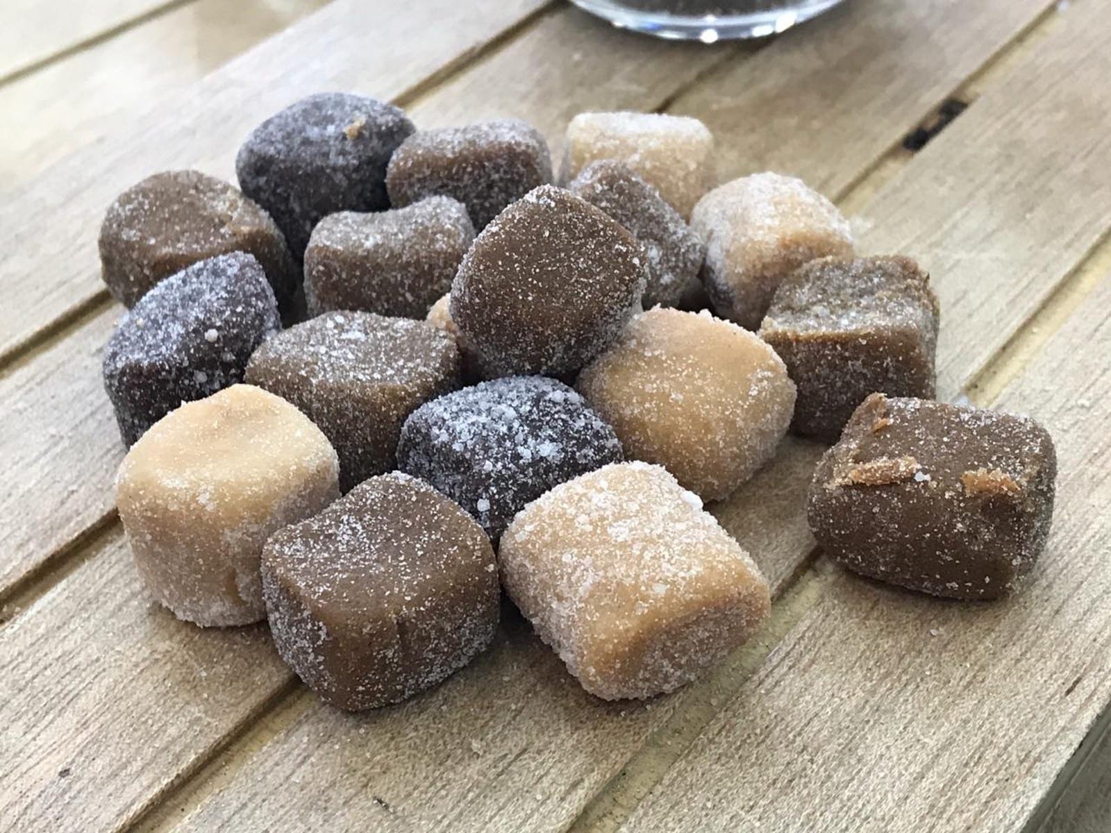 Balas de Brigadeiro Limão Siciliano e Churros