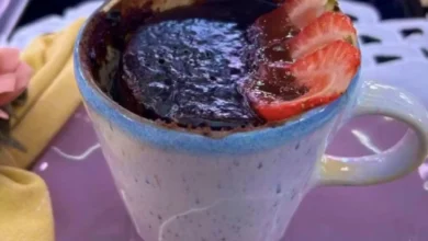 Bolo de chocolate de caneca