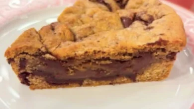 Torta Cookie com Recheio de Brigadeiro